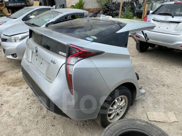 Toyota Prius. ZVW55, 2ZRFXE ����