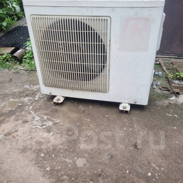 Продам кондиционер, Hualing, б/у, в наличии. Цена: 5 000₽ во Владивостоке