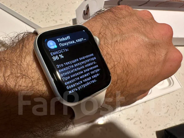 Apple Watch SE. GPS, NFC, IP67, IP68 ����