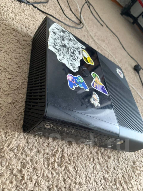 Microsoft Xbox 360 E ����