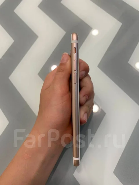 Apple iPhone 7. �/�, 128 ��, �������, 3G, 4G LTE ����