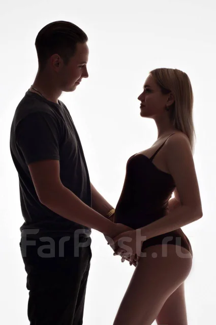 Nikon D90 Kit. 20 � ����� ��, ���: 14� � ����� ����