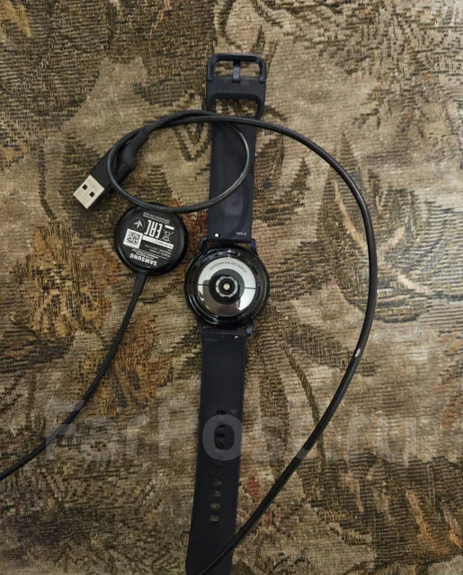 Samsung Galaxy Watch Active2 ����