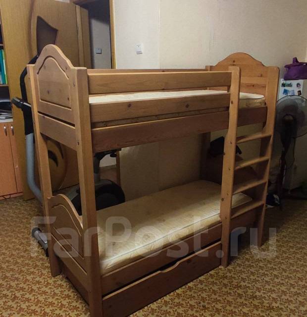 Двухъярусная кровать из массива, Сосна, 150 см, 150 см, 68 см, б/у, в ...
