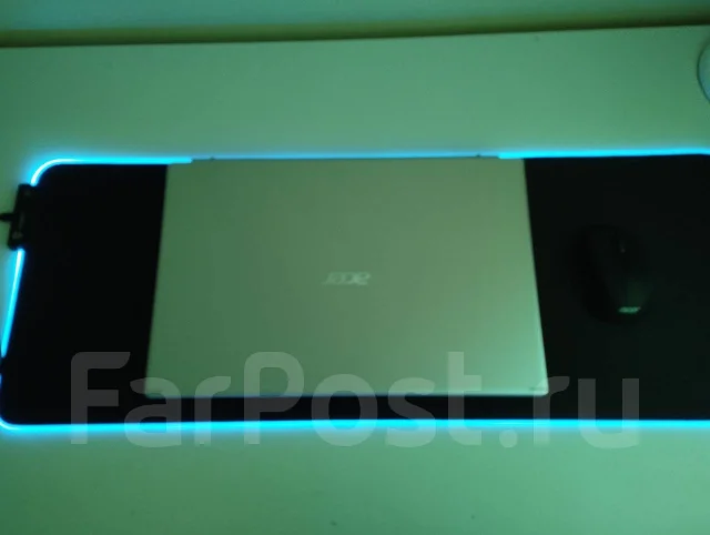 Acer. 15.6", 840����, ��� 8 ��, ���� 1 000���, WiFi: 1, Bluetooth: 1, ����������� �� 6��. ����