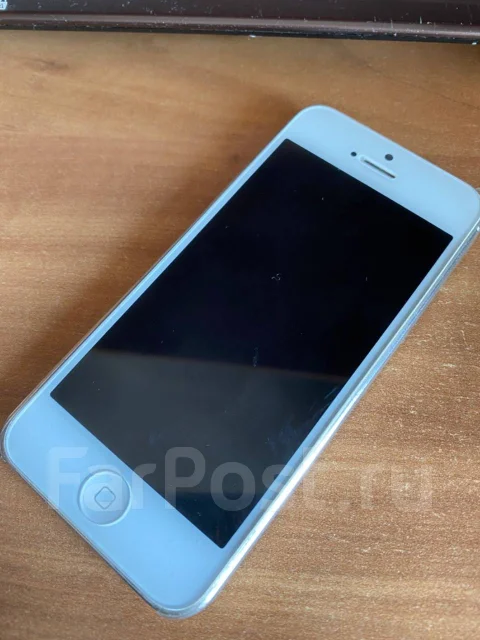 Apple iPhone 5. �/�, 16 ��, �����, 3G, 4G LTE ����