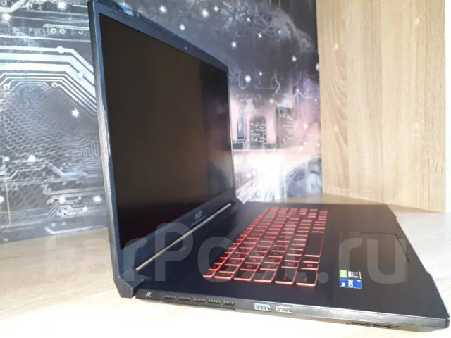 MSI Katana GF76. 17.3", 2,5����, ��� 16 ��, ���� 512���, WiFi: 1, Bluetooth: 1, ����������� �� 3��. ����