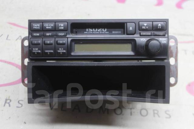 Автомагнитофон Isuzu Wizard, б/у, в наличии. Цена: 700₽ во Владивостоке