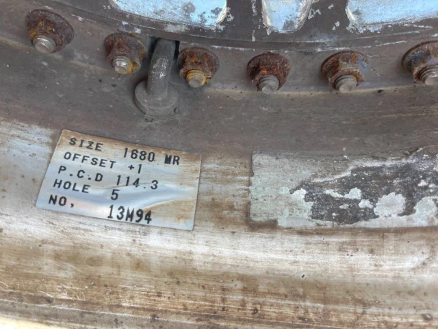 Riverside. 8.0x16", 5x114.3, ET1, �� 72���. ����