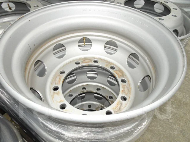 Maxion. 8.25x22.5", 10x335, ET165, �� 281���. ����