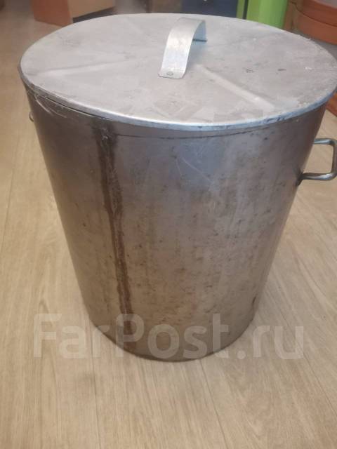 Бак из нержавейки, б/у, в наличии. Цена: 1 500₽ в Хабаровске