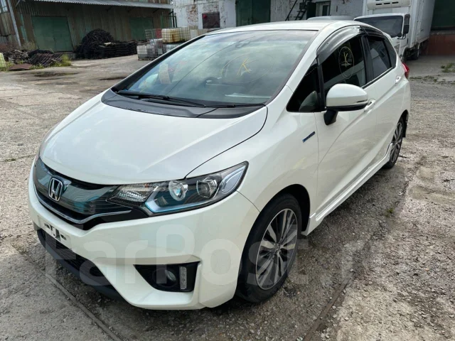 Honda Fit. GP5, LEB ����