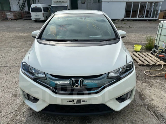 Honda Fit. GP5, LEB ����