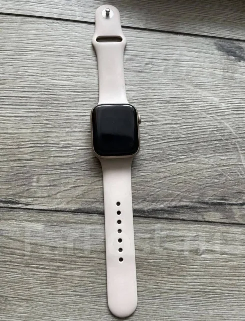 Apple Watch Series 5. GPS, NFC ����