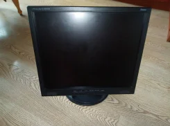 iiyama. 19", ���������� �� (LCD, LED, QLED) ����