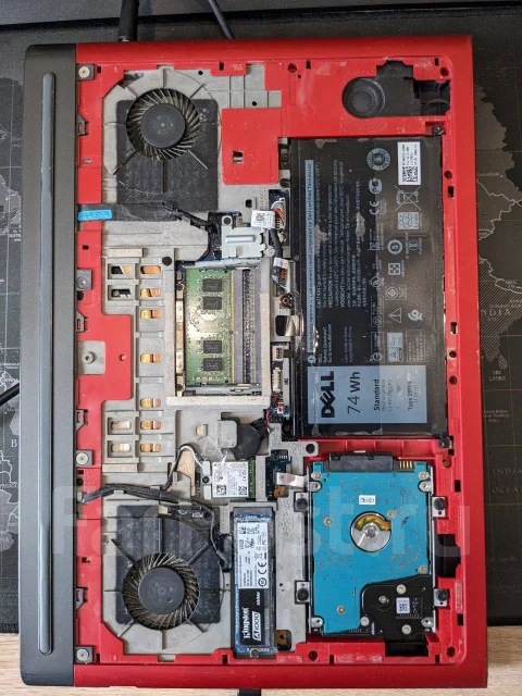 Dell Inspiron 7567. 15.6", 2,5����, ��� 8 ��, ���� 1 240���, WiFi: 1, Bluetooth: 1, ����������� �� 2��. ����