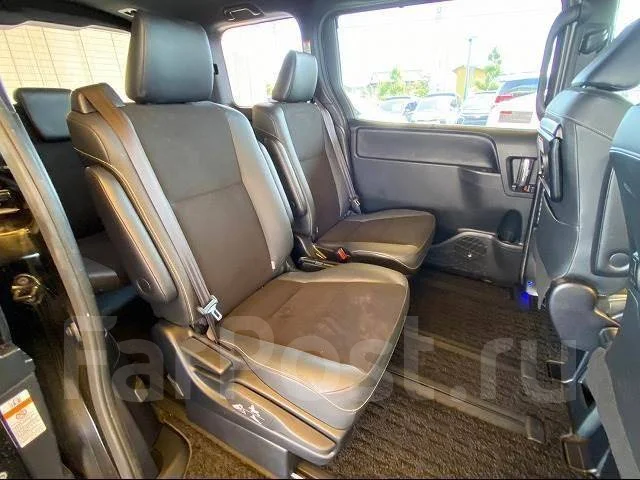 Toyota Noah. �������, ��������, 1.8 (99��.�.), ������, 30 000����. ��, �/�. ��� ����� �� ������������ ����