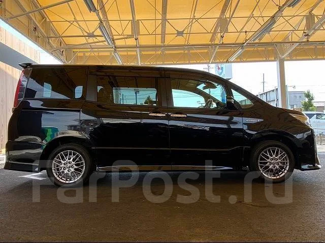 Toyota Noah. �������, ��������, 1.8 (99��.�.), ������, 30 000����. ��, �/�. ��� ����� �� ������������ ����