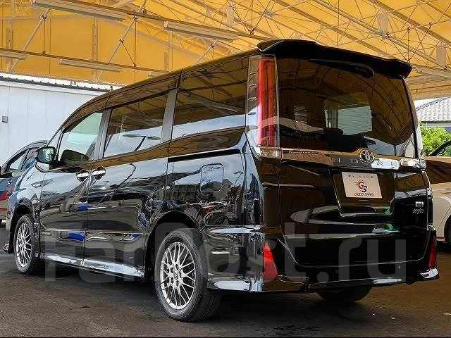 Toyota Noah. �������, ��������, 1.8 (99��.�.), ������, 30 000����. ��, �/�. ��� ����� �� ������������ ����