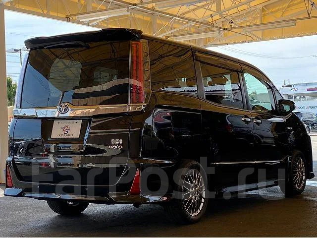 Toyota Noah. �������, ��������, 1.8 (99��.�.), ������, 30 000����. ��, �/�. ��� ����� �� ������������ ����
