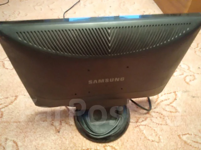 Samsung. 20" ����