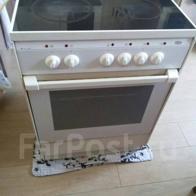 Плитка электрическая, б/у, в наличии. Цена: 3 500₽ во Владивостоке