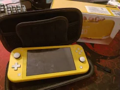 Nintendo Switch Lite ����