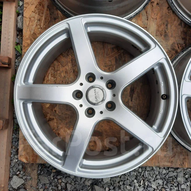 Grass SR. 7.5x18", 5x114.3, ET38 ����