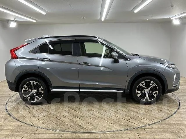 Mitsubishi Eclipse Cross. ��������, ��������, 1.5 (150��.�.), ������, 42 000����. ��, �/�. ��� ����� �� ������������ ����