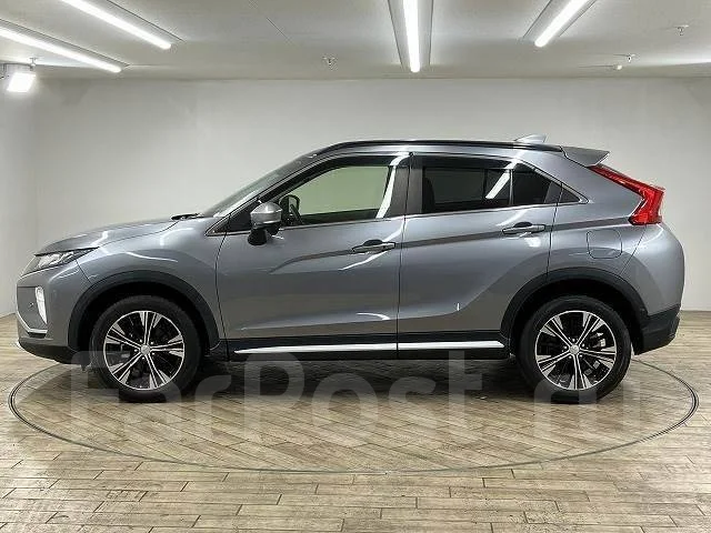 Mitsubishi Eclipse Cross. ��������, ��������, 1.5 (150��.�.), ������, 42 000����. ��, �/�. ��� ����� �� ������������ ����