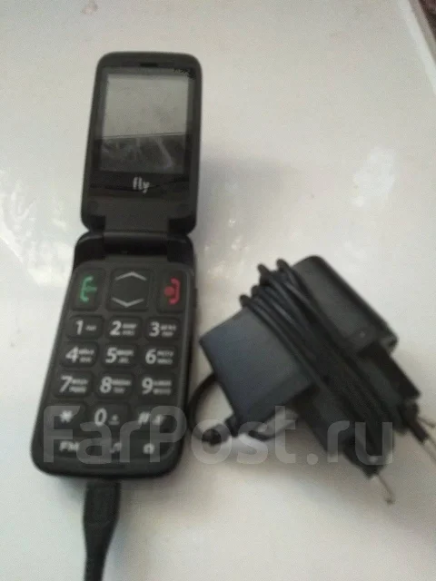 Fly Ezzy Trendy 3. �/�, �� 8 ��, �������, Dual-SIM, ��������� ����
