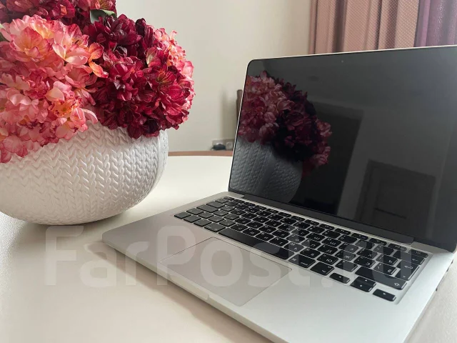 Apple MacBook Pro 13 2015 Early. 13.3", 3,1����, ��� 16 ��, ���� 256���, WiFi: 1, Bluetooth: 1, ����������� �� 6��. ����