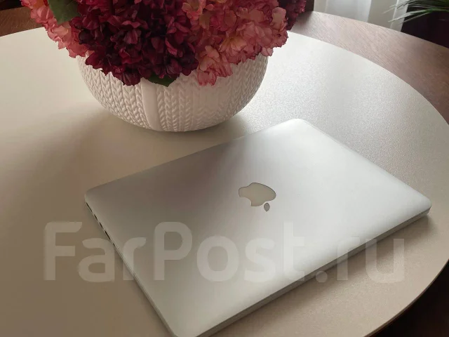 Apple MacBook Pro 13 2015 Early. 13.3", 3,1����, ��� 16 ��, ���� 256���, WiFi: 1, Bluetooth: 1, ����������� �� 6��. ����