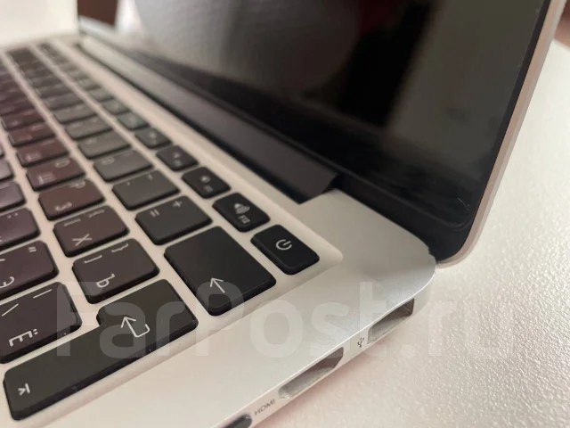 Apple MacBook Pro 13 2015 Early. 13.3", 3,1����, ��� 16 ��, ���� 256���, WiFi: 1, Bluetooth: 1, ����������� �� 6��. ����