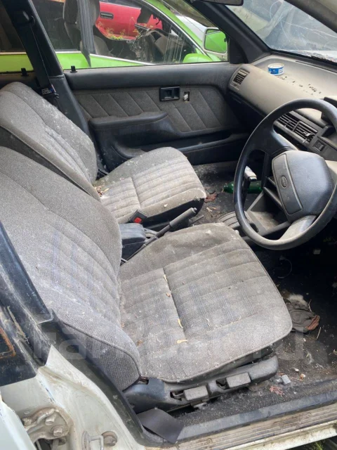 Toyota Corolla II. EL30 ����