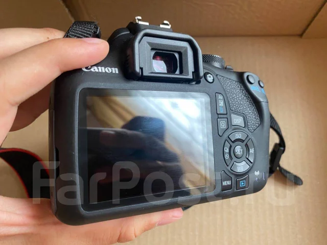 Canon EOS 2000D ����