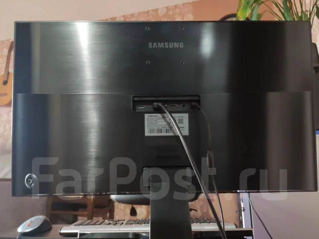 Samsung. 28", ���������� �� (LCD, LED, QLED) ����