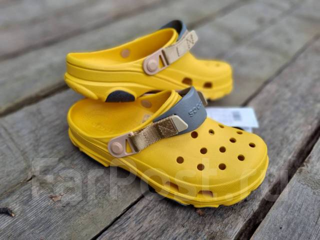 All on sale yellow crocs