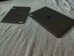 Apple MacBook Pro 13 2020 Late. WiFi: 1, Bluetooth: 1 ����