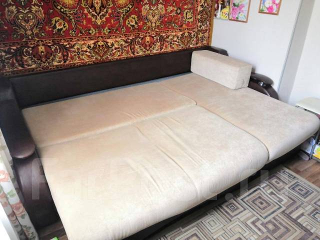 Продам диван угловой, 240 см, 160 см, б/у, в наличии. Цена: 8 000₽ во ...