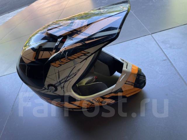 Шлем мотоциклетный детский, б/у, в наличии. Цена: 5 000₽ во Владивостоке