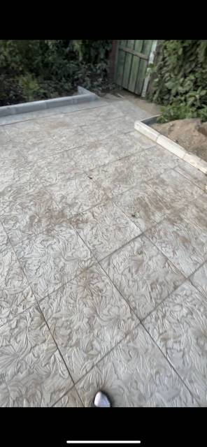 Укладка брусчатки, установка бордюра, благоустройство под ключ в Артеме