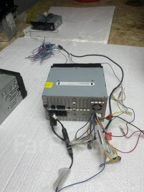 Clarion NX702 ����