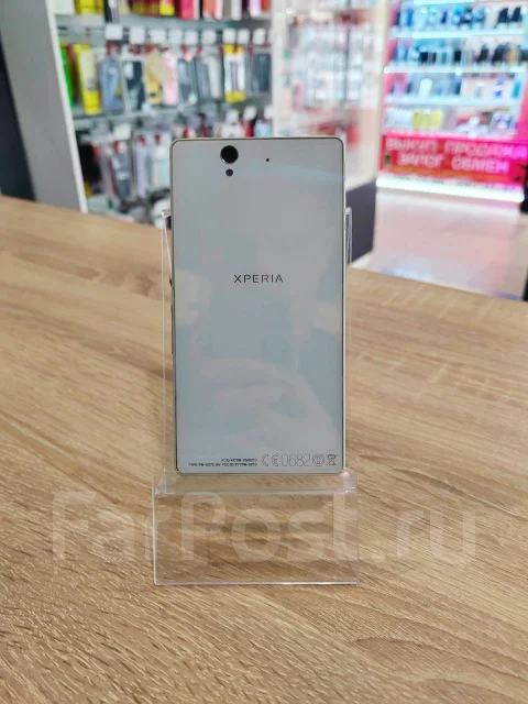Sony Xperia Z. �/�, 16 ��, �����, ������, Dual-SIM, NFC ����