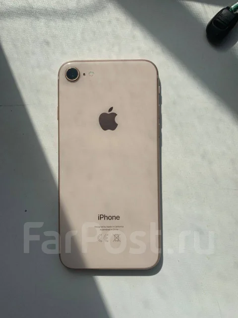 Apple iPhone 8. �/�, 64 ��, �������, 4G LTE, NFC ����