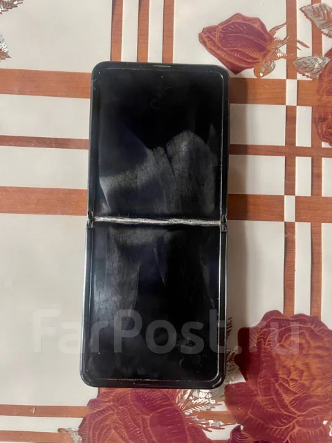 Samsung Galaxy Z Flip. �/�, 256 �� ����