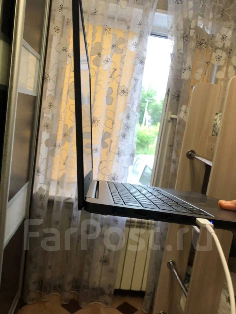 Samsung Galaxy Book. 15", 1,3����, ��� 8 ��, ���� 256���, WiFi: 1, Bluetooth: 1 ����