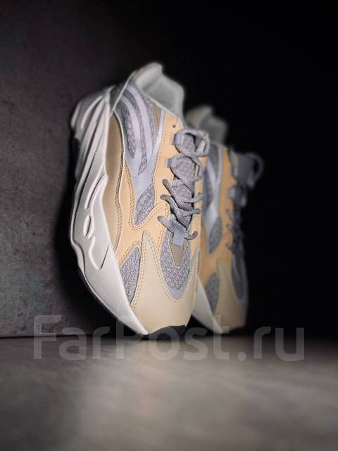 Yeezy best sale 700 44