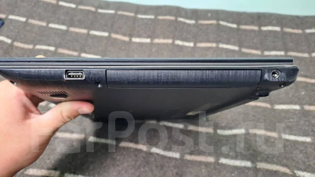 Acer Aspire E5-573. 15.6", 1,7����, ��� 8 ��, WiFi: 1, Bluetooth: 1 ����