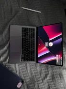 Apple MacBook Air 13 2022. 13.3", ��� 8 ��, ���� 256���, WiFi, Bluetooth, ����������� �� 12��. ����